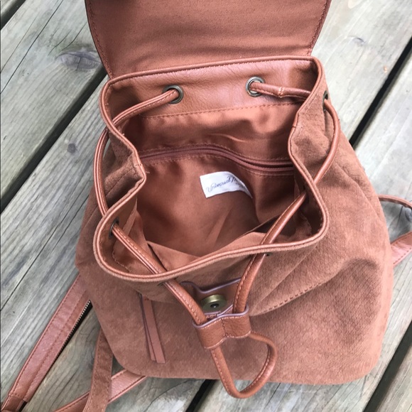 Universal Thread Backpack - Picture 2 of 4